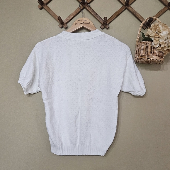White Floral Embroidered Short Sleeve Sweater - Picture 4 of 4